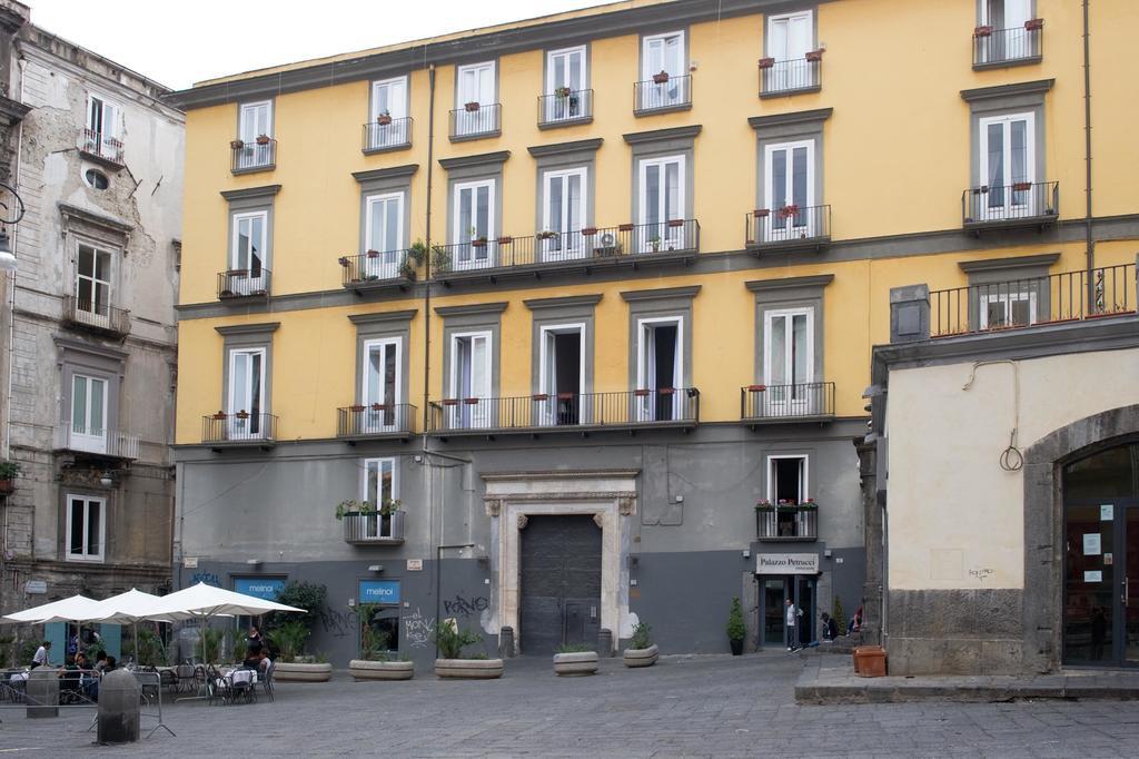Apartamento Domus Decumana a Palazzo Petrucci Nápoles Habitación foto